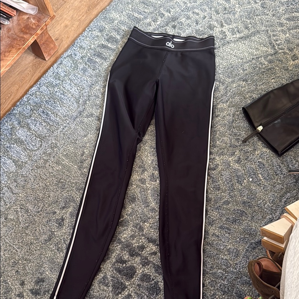 ALO Yoga Black Leggings with White Trim